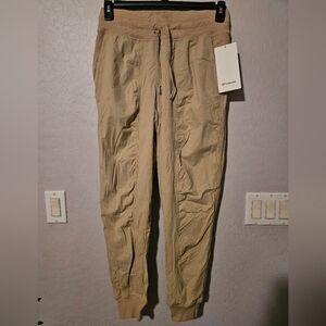 lululemon athletica Women's Dance Studio MR Joggers In Trench Color